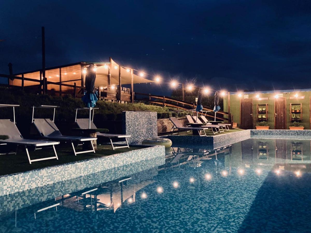 Luxury tent Glamping&beerspa Scialla Sul Lago Pignola